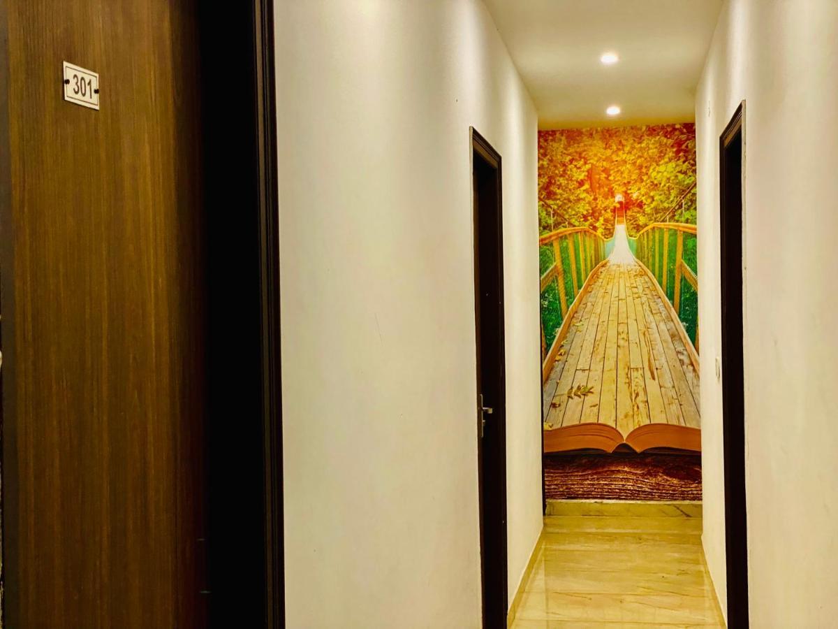 Hotel Hollywood - Family Hotel Zirakpur Esterno foto